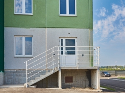 Изумрудная, 4 (подготовка к установке фасадов коммерческих помещений)