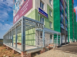 Изумрудная, 4 (подготовка к установке фасадов коммерческих помещений)