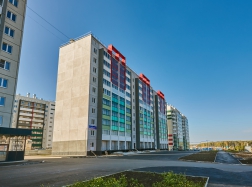 Благоустройство территории с фасада дома №36